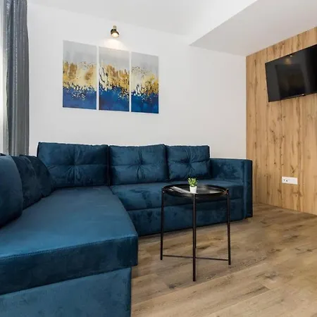 Apartment Royal Blue